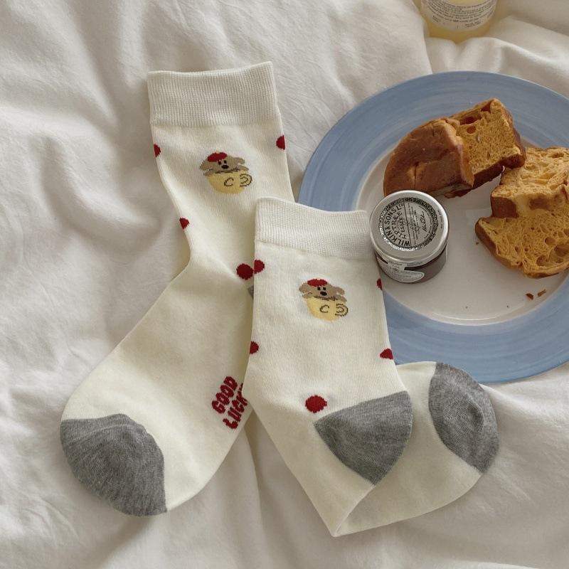 Ladies Spring and Autumn Cartoon Bear Cute Striped College Wind Tube Socks 1 pair
Ladies Spring and Autumn Cartoon Bear Cute Striped College Wind Tube Socks 1 pair