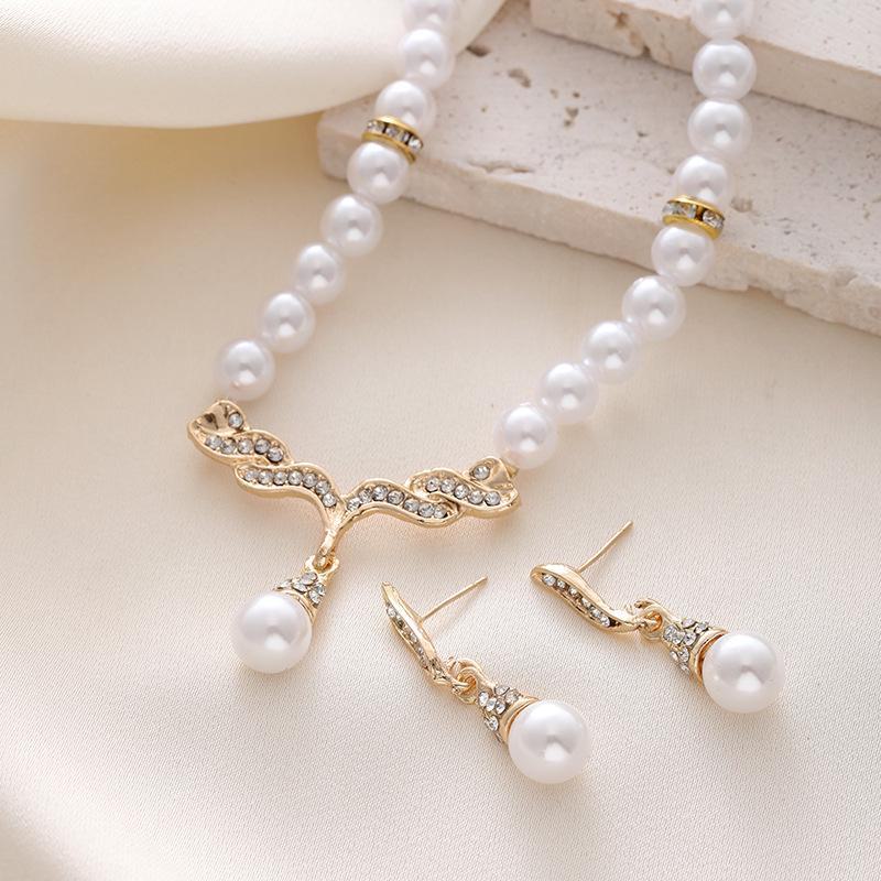 Корейская мода Ожерелье с жемчугом «Крыло ангела» — бриллиантовый свадебный аксессуар CK0167 золотой
Корейская мода Ожерелье с жемчугом «Крыло ангела» — бриллиантовый свадебный аксессуар CK0167 золотой