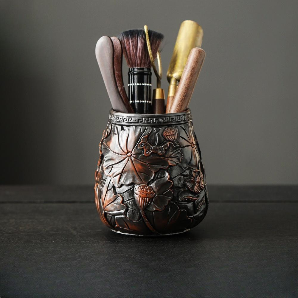Jianshui Clay Purple Pottery Carving Tea Set Pottery Kung Fu Tea Ceremony Accessories Storage Chinese Tea Canister
Jianshui Clay Purple Pottery Carving Tea Set Pottery Kung Fu Tea Ceremony Accessories Storage Chinese Tea Canister