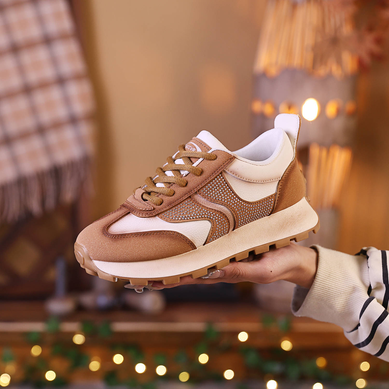 Женская повседневная сетчатая спортивная обувь с низким верхом и дышащими вставками 35 коричневый
Женская повседневная сетчатая спортивная обувь с низким верхом и дышащими вставками 35 коричневый