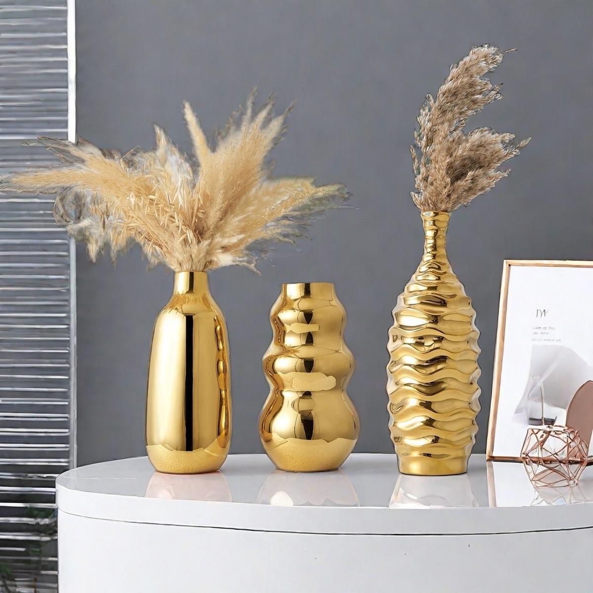 Modern Electroplating Gold Ceramic Vase Living Room Flower Arrangement Ornaments Modern Irregular Art Hydroponic Vase Decoration
Modern Electroplating Gold Ceramic Vase Living Room Flower Arrangement Ornaments Modern Irregular Art Hydroponic Vase Decoration