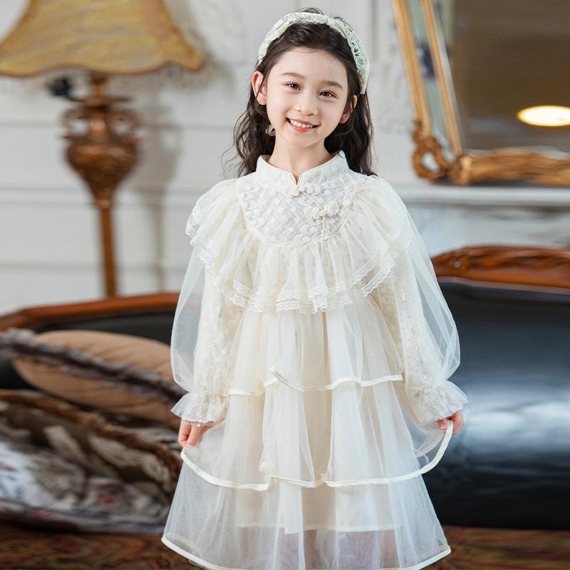 Осеннее платье для девочек. Модное платье принцессы для девочек.
Осеннее платье для девочек. Модное платье принцессы для девочек.