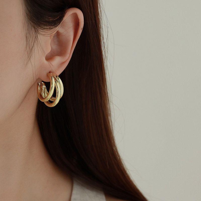 Unique Circle Metallic Exaggerated Women s Fancy Earrings C Hoop Earrings Gold Small
Unique Circle Metallic Exaggerated Women s Fancy Earrings C Hoop Earrings Gold Small