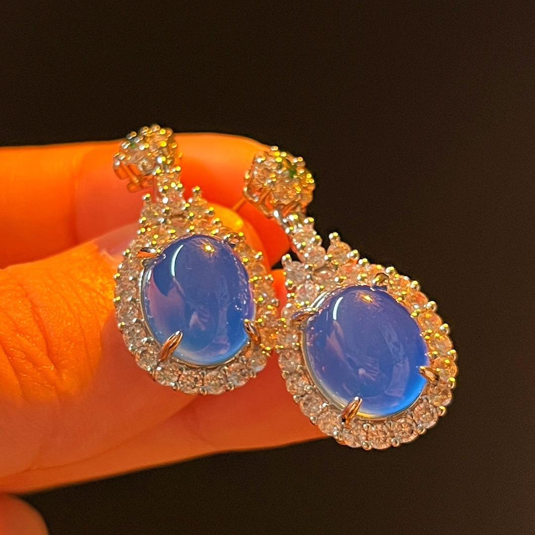 Jade Blue Luminous Natural Blue Chalcedony Earrings Agate Stud Earrings Real Shot
Jade Blue Luminous Natural Blue Chalcedony Earrings Agate Stud Earrings Real Shot