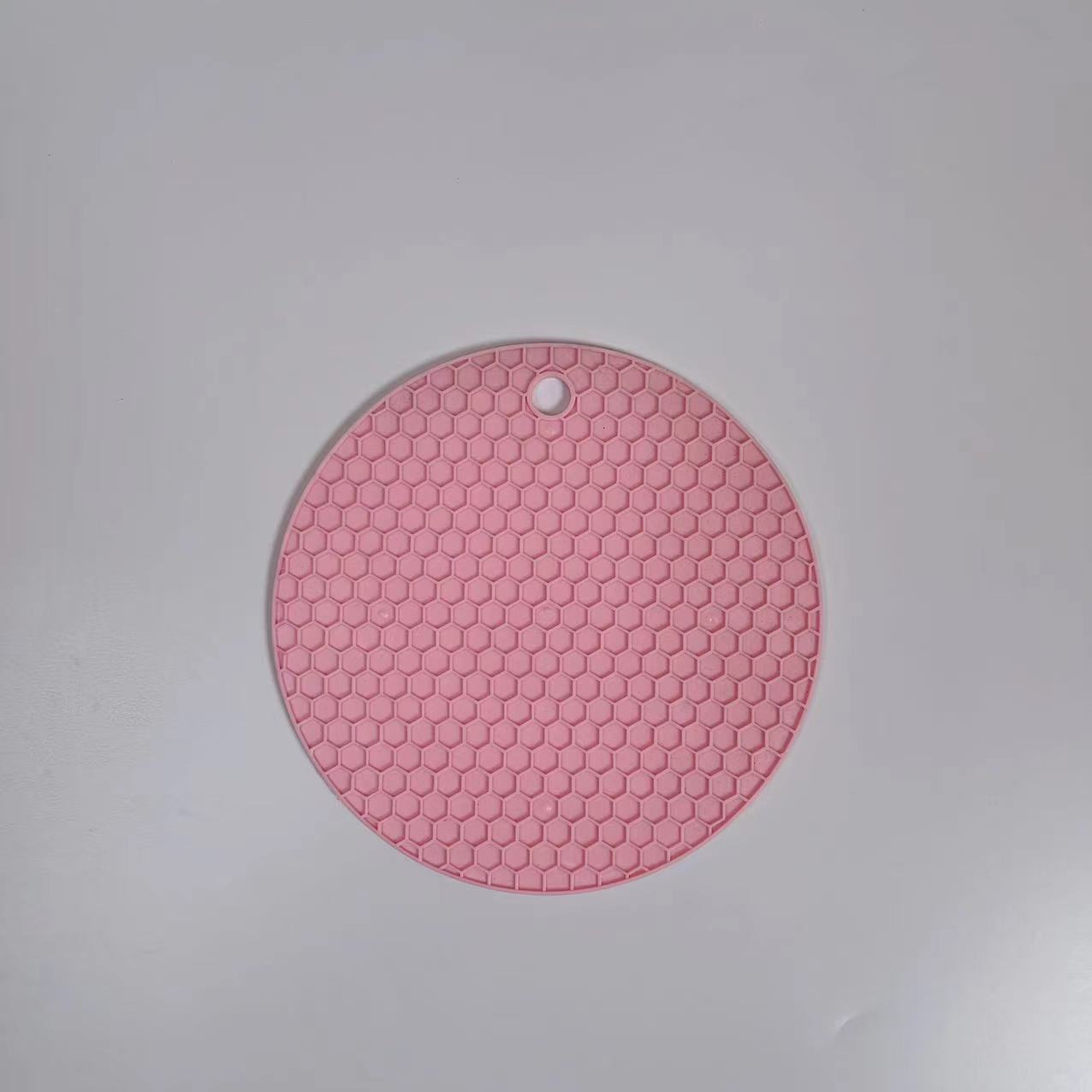 Desk Mat Tool Multifunctional Kitchen Silicone Tableware Circular Anti Slip Heat-resistant Coffee Cup Pot Holder Convenient 16.5cm
Desk Mat Tool Multifunctional Kitchen Silicone Tableware Circular Anti Slip Heat-resistant Coffee Cup Pot Holder Convenient 16.5cm