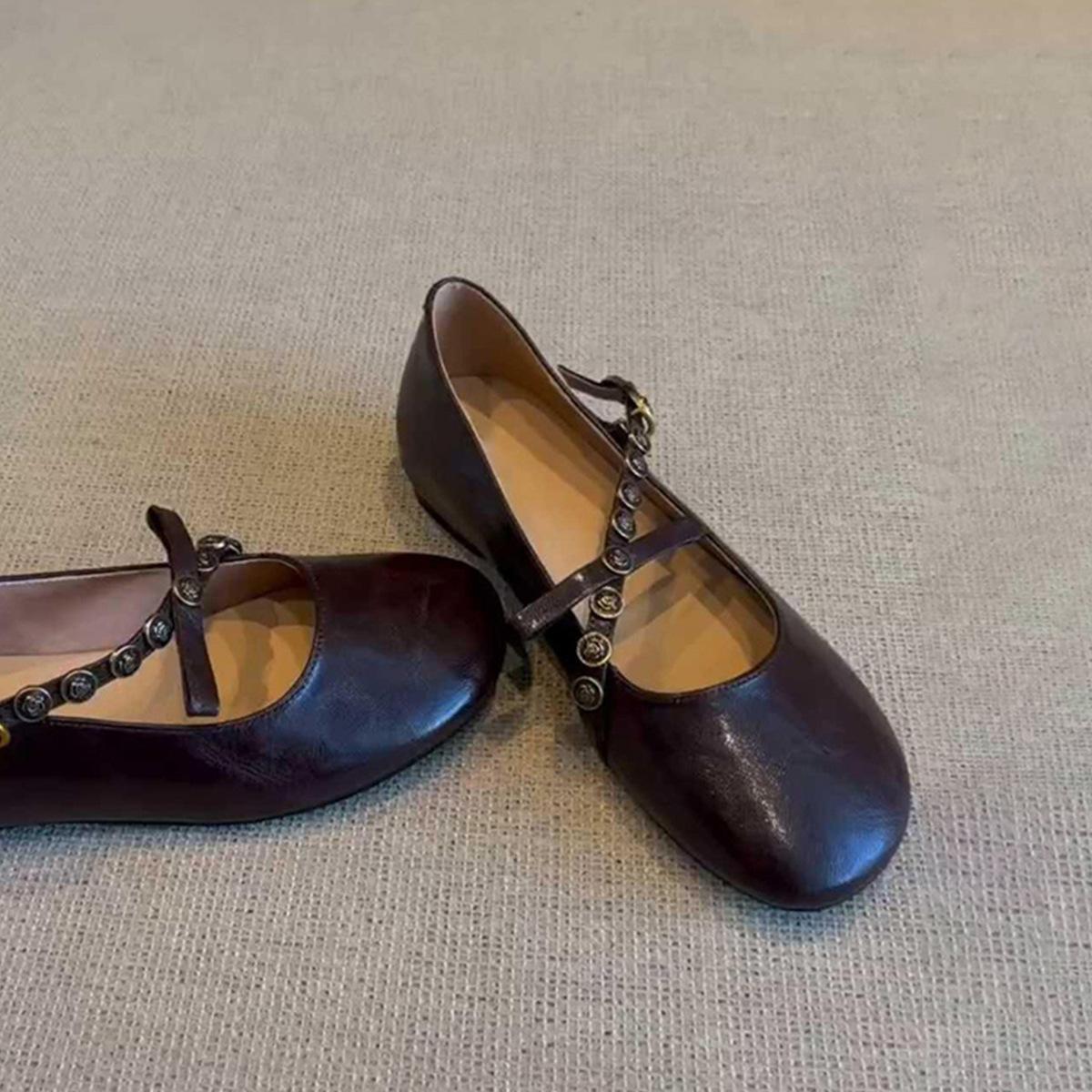 Soft leather version~ French retro light mouth one-word buckle bow single shoe flat soft leather one-pedal Mary Jane shoes women 40 коричневый
Soft leather version~ French retro light mouth one-word buckle bow single shoe flat soft leather one-pedal Mary Jane shoes women 40 коричневый