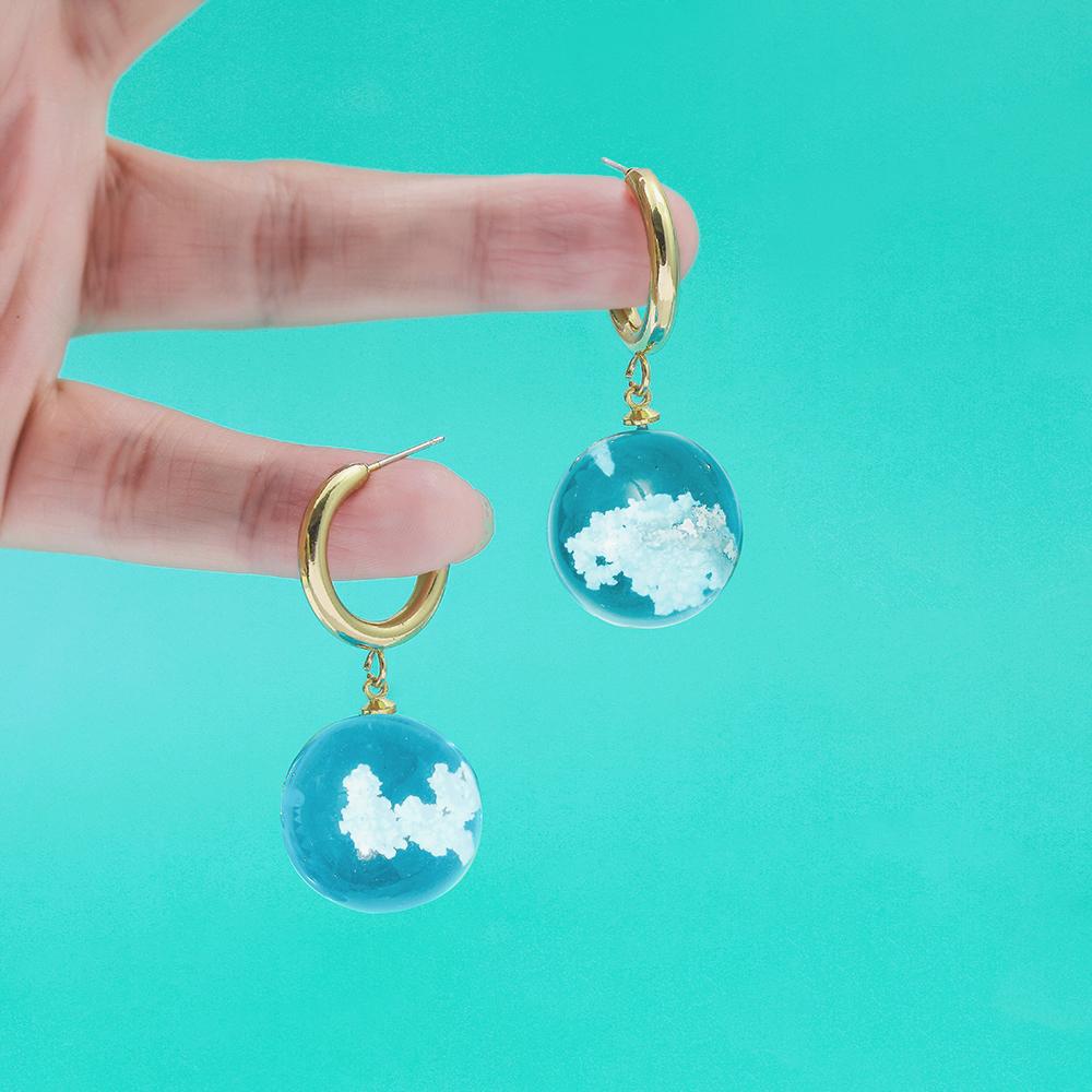 New Design Sky Blue Cloud Spheres Dangle Earrings for Women Big Round Resin Ball Pendant Hanging Earrings Female Zircon небесно-голубой
New Design Sky Blue Cloud Spheres Dangle Earrings for Women Big Round Resin Ball Pendant Hanging Earrings Female Zircon небесно-голубой