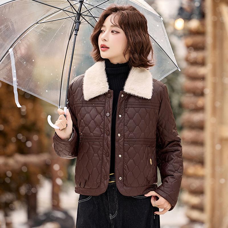 Women s Fleece Lined PU Leather Motorcycle Jacket with Fur Collar, Autumn/Winter Style ZH1158 XXL (65-70 kg)
Women s Fleece Lined PU Leather Motorcycle Jacket with Fur Collar, Autumn/Winter Style ZH1158 XXL (65-70 kg)