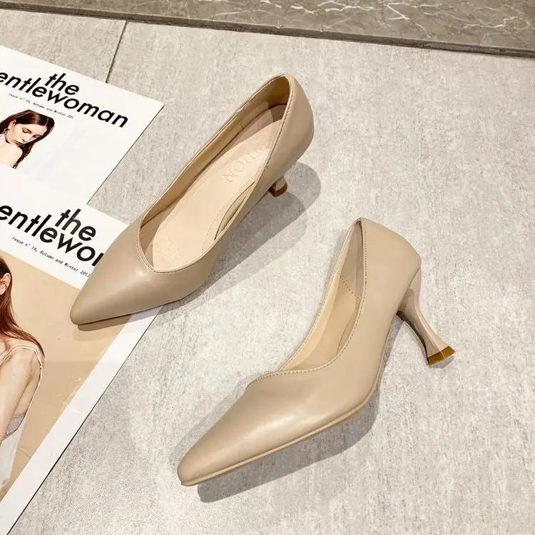 Модные женские удобные рабочие туфли на высоком каблуке, черная мягкая подошва, новинка лета 2024 года, горячая распродажа, плоский верх из мягкой кожи 36 хаки
Модные женские удобные рабочие туфли на высоком каблуке, черная мягкая подошва, новинка лета 2024 года, горячая распродажа, плоский верх из мягкой кожи 36 хаки