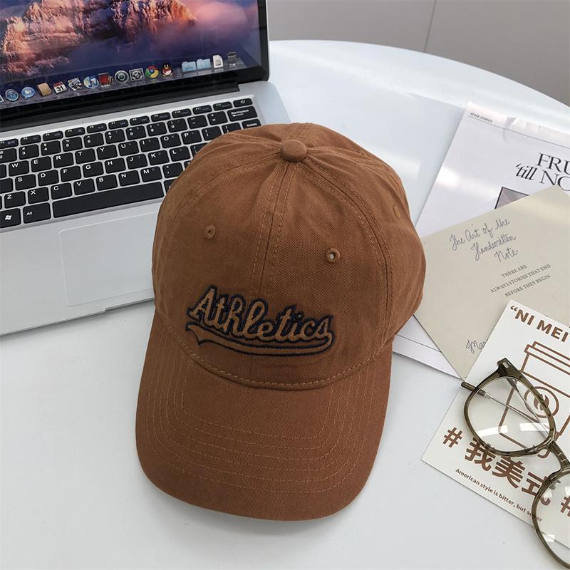 RICYGVM Couple Baseball Hat Solid Color Duck Tongue Hats Fashion Letter Peaked Cap For Men Women Cotton Outdoor Sunshade Visors Adjustable коричневий
RICYGVM Couple Baseball Hat Solid Color Duck Tongue Hats Fashion Letter Peaked Cap For Men Women Cotton Outdoor Sunshade Visors Adjustable коричневий