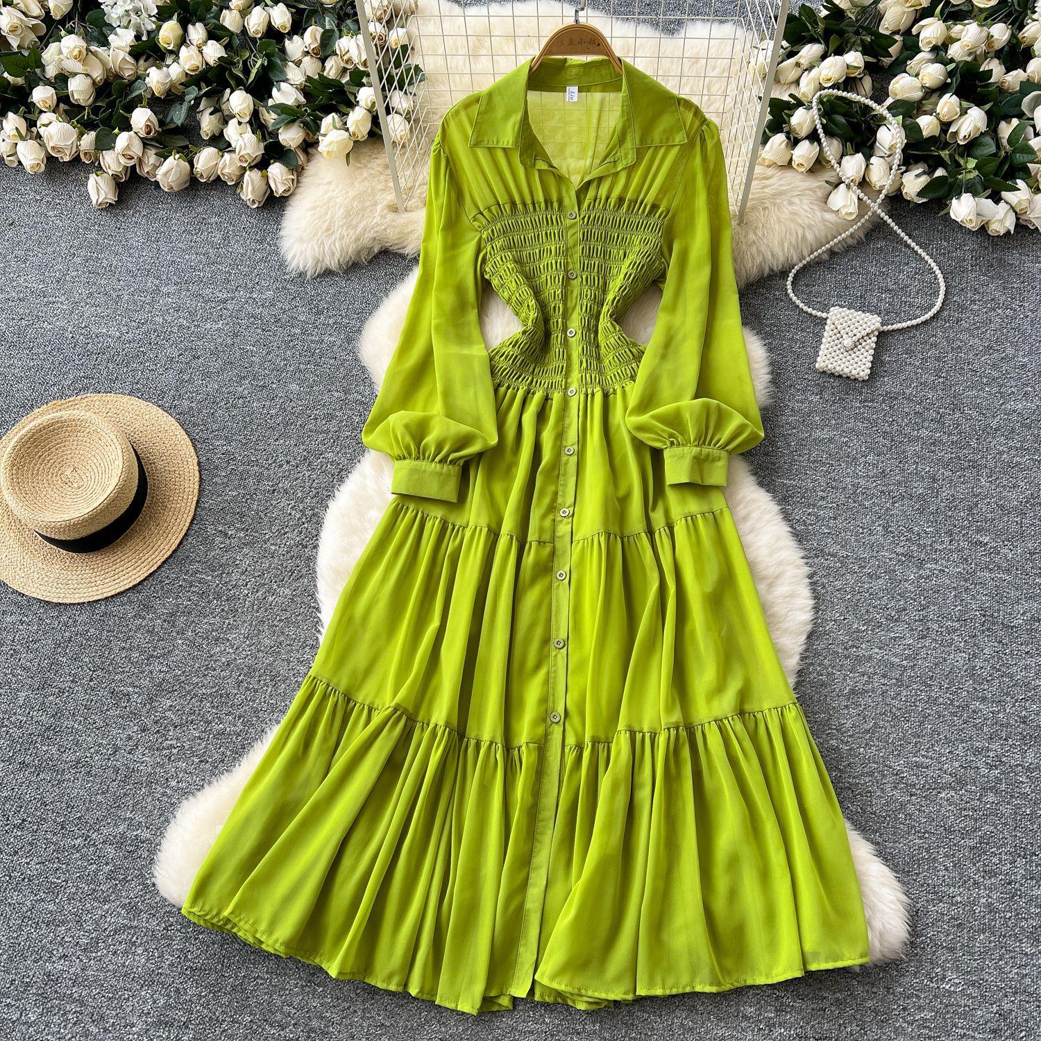 Это эластичное плиссированное однобортное платье с длинными рукавами и присборенной талией — стройнящее и элегантное платье для женщин. One size зелёный
Это эластичное плиссированное однобортное платье с длинными рукавами и присборенной талией — стройнящее и элегантное платье для женщин. One size зелёный