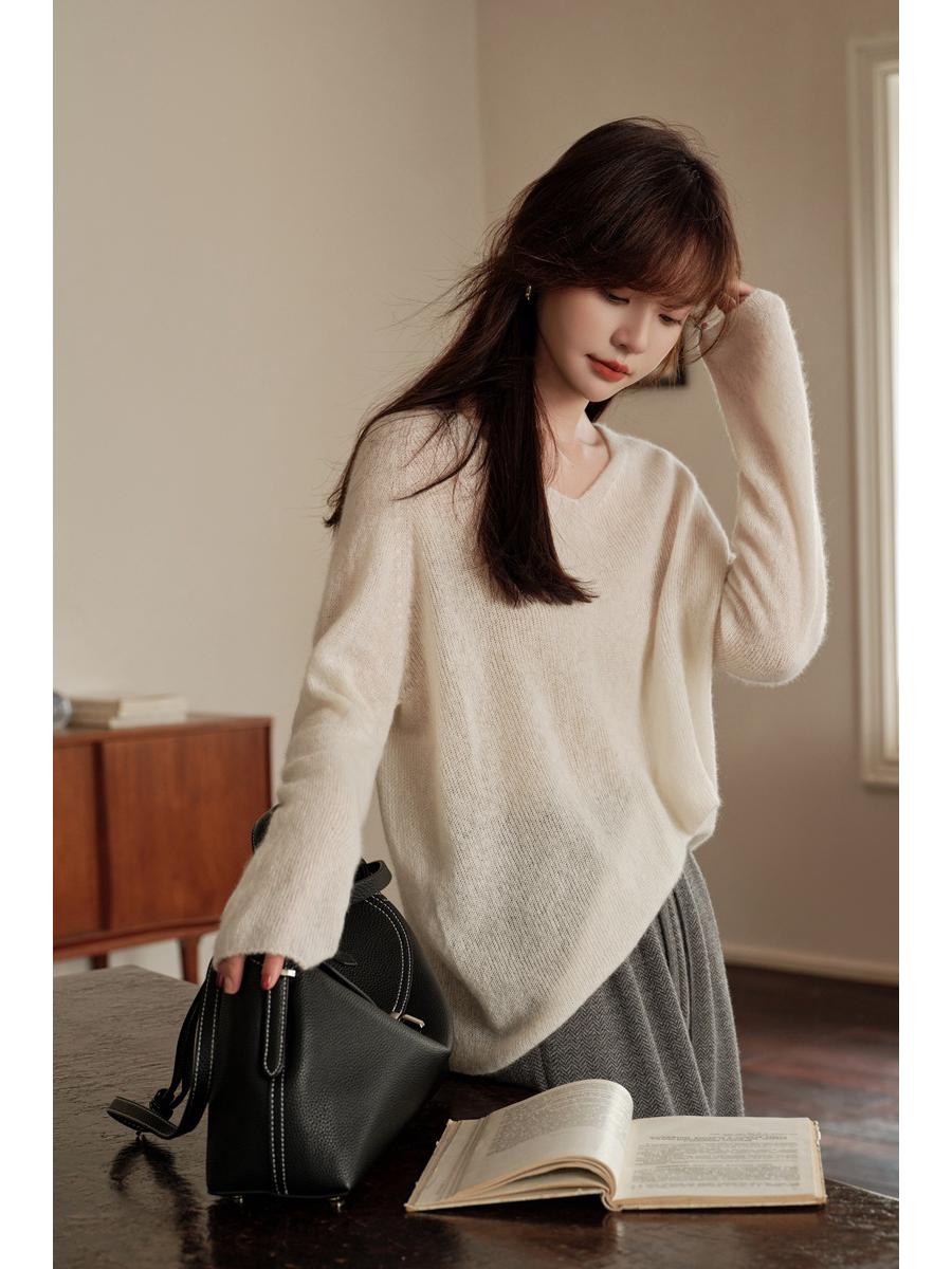 2024 Осень/Зима Повседневная базовая рубашка с V-образным вырезом из чистого кашемира One Size
2024 Осень/Зима Повседневная базовая рубашка с V-образным вырезом из чистого кашемира One Size