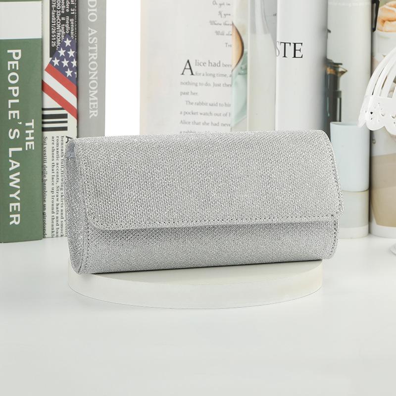 Новий простий і модний жіночий обід, європейський та американський мережевий банкет, плаття для весілля, ручна вечірня сумочка 19.7*10.2cm*5cm срібний
Новий простий і модний жіночий обід, європейський та американський мережевий банкет, плаття для весілля, ручна вечірня сумочка 19.7*10.2cm*5cm срібний