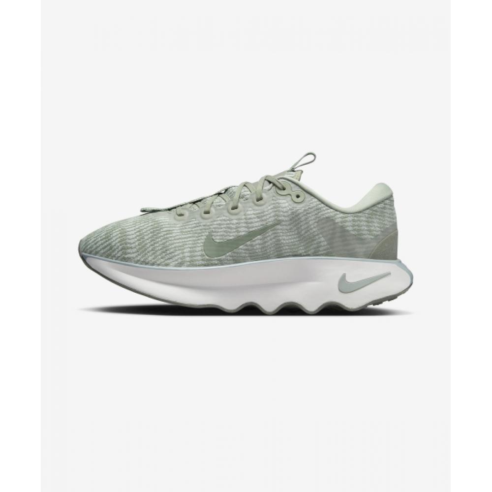Nike Motiva M Jade Horizon Light Silver Dark Stuco Jade Horizon Dv1237 300 250
Nike Motiva M Jade Horizon Light Silver Dark Stuco Jade Horizon Dv1237 300 250