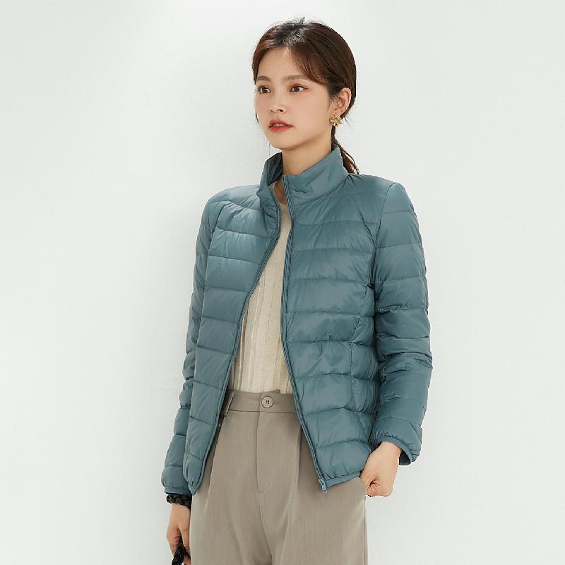 FASHION down jacket women s light jacket 2024 new cardigan st-up collar 90 white duck down lightweight short winter coat Clothes S чорний
FASHION down jacket women s light jacket 2024 new cardigan st-up collar 90 white duck down lightweight short winter coat Clothes S чорний