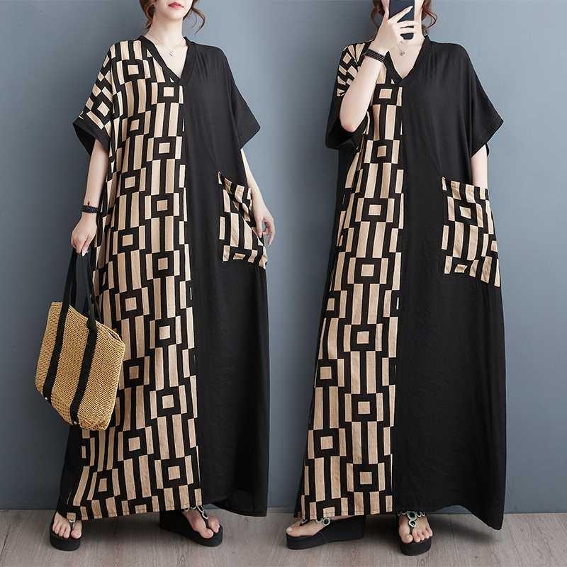 Summer New Printing Thin V-neck Short-sleeved Color Collision Splicing Black Long Dresses One Size
Summer New Printing Thin V-neck Short-sleeved Color Collision Splicing Black Long Dresses One Size