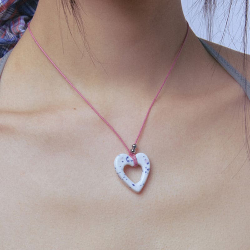 nff ceramic milky necklace-pink ONE
nff ceramic milky necklace-pink ONE