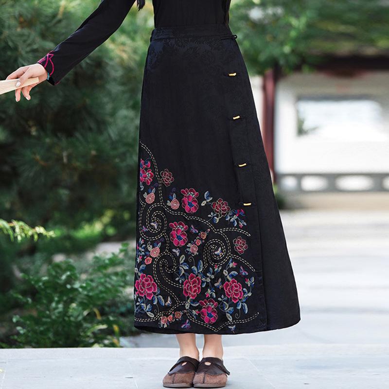 2025 Ethnic Style Embroidered Midi Skirt with Elastic Waist - Retro Chinese Design for Spring and Autumn One Size чорний
2025 Ethnic Style Embroidered Midi Skirt with Elastic Waist - Retro Chinese Design for Spring and Autumn One Size чорний