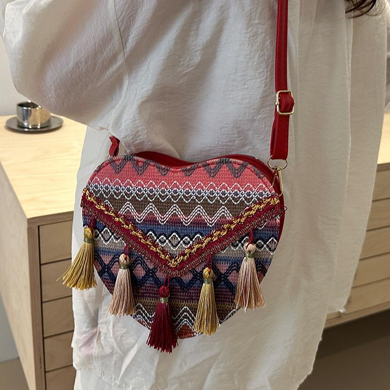 New Vintage Bohemian Fringe Shoulder Bag Women Tassel Boho Hippie Gypsy Fringed Women s Handbags Open Bag Purses and Handbags червоний
New Vintage Bohemian Fringe Shoulder Bag Women Tassel Boho Hippie Gypsy Fringed Women s Handbags Open Bag Purses and Handbags червоний