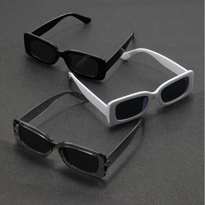 3pcs unisex vintage square PC glasses, stylish & versatile for men.
3pcs unisex vintage square PC glasses, stylish & versatile for men.