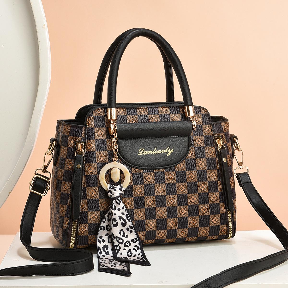 Tote bag retro pu shoulder bag handbag large capacity messenger bag women s bag 25*13*21*11
Tote bag retro pu shoulder bag handbag large capacity messenger bag women s bag 25*13*21*11