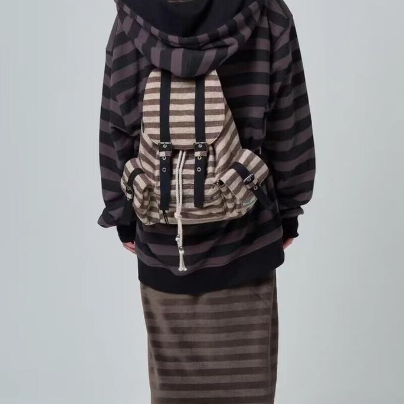 Lishen Functional Striped Backpack
Lishen Functional Striped Backpack