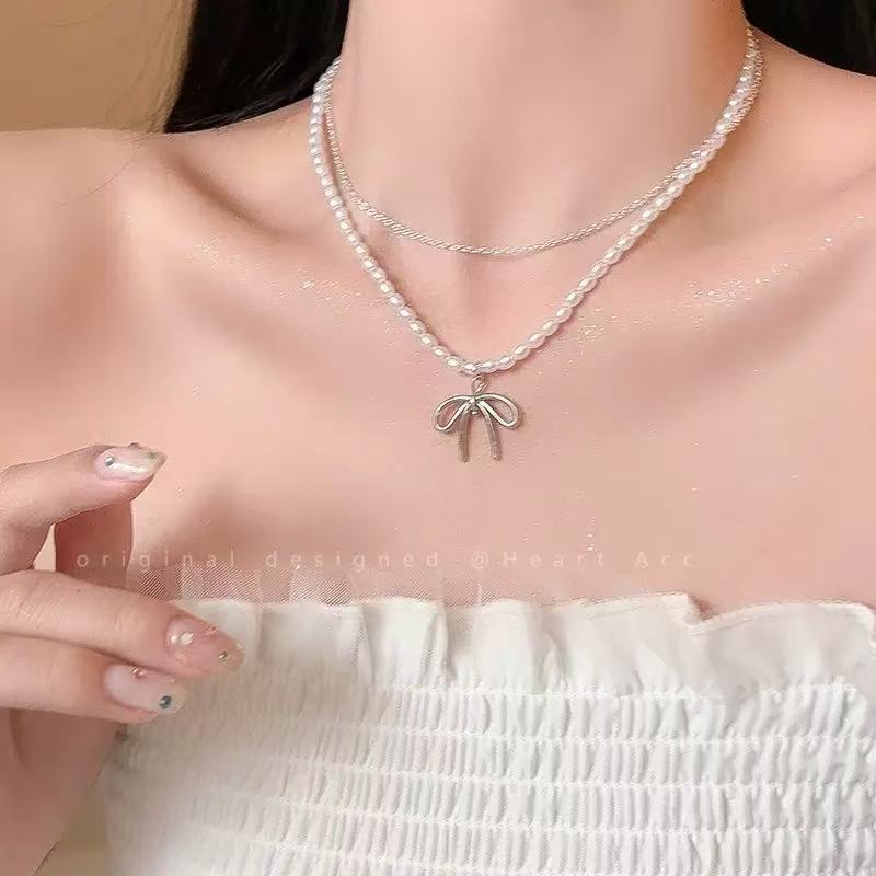 Чжоу Юйтун ретро ракушка жемчуг item модный темперамент изысканный кулон элегантный универсальный цепочка на ключицу
Чжоу Юйтун ретро ракушка жемчуг item модный темперамент изысканный кулон элегантный универсальный цепочка на ключицу