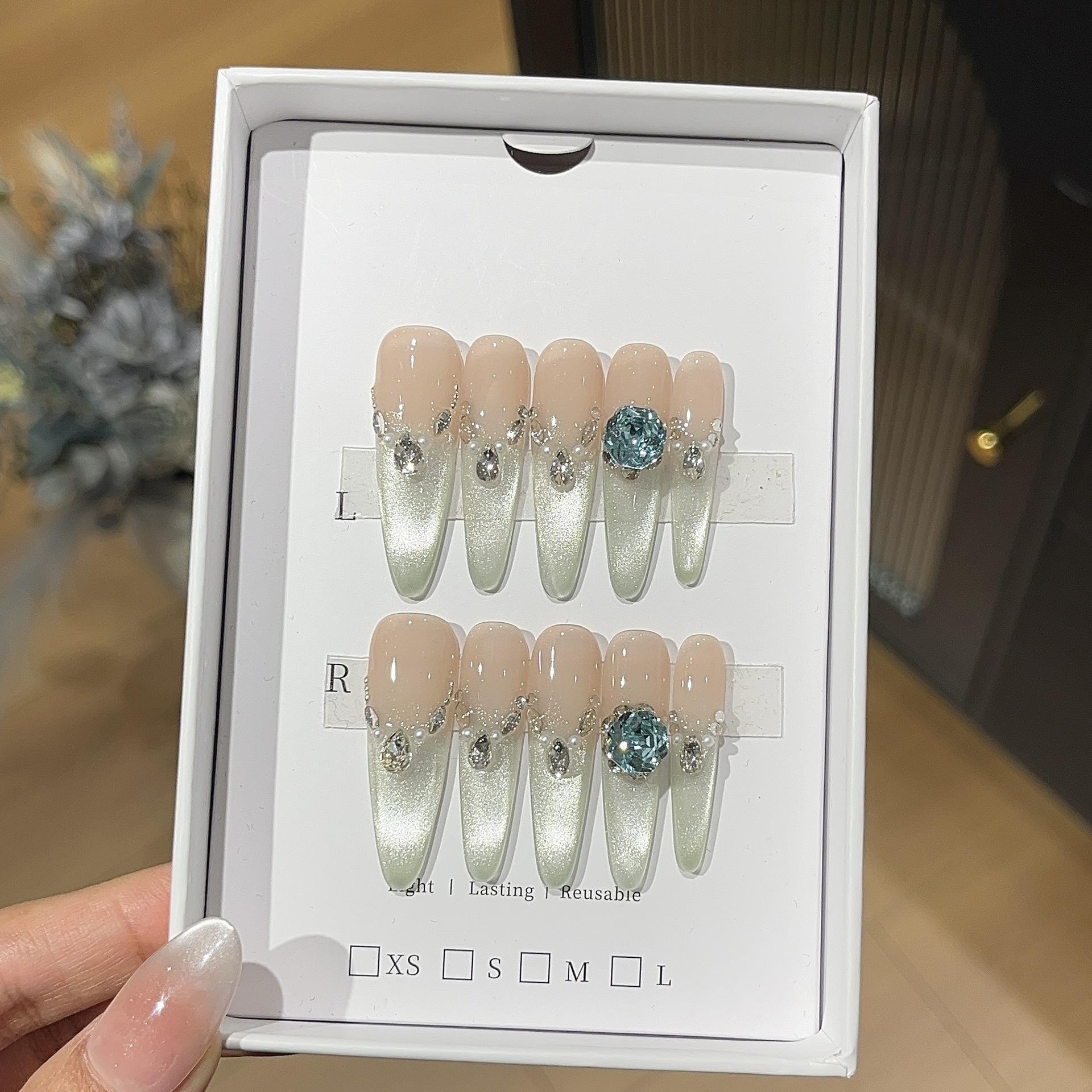 Зеленый сок Нефритовая роса Лето Ледяной прозрачный газированный стеклянный шарик Кошачий глаз Показать белую воду Легкий и прохладный Носить доспехи L
Зеленый сок Нефритовая роса Лето Ледяной прозрачный газированный стеклянный шарик Кошачий глаз Показать белую воду Легкий и прохладный Носить доспехи L