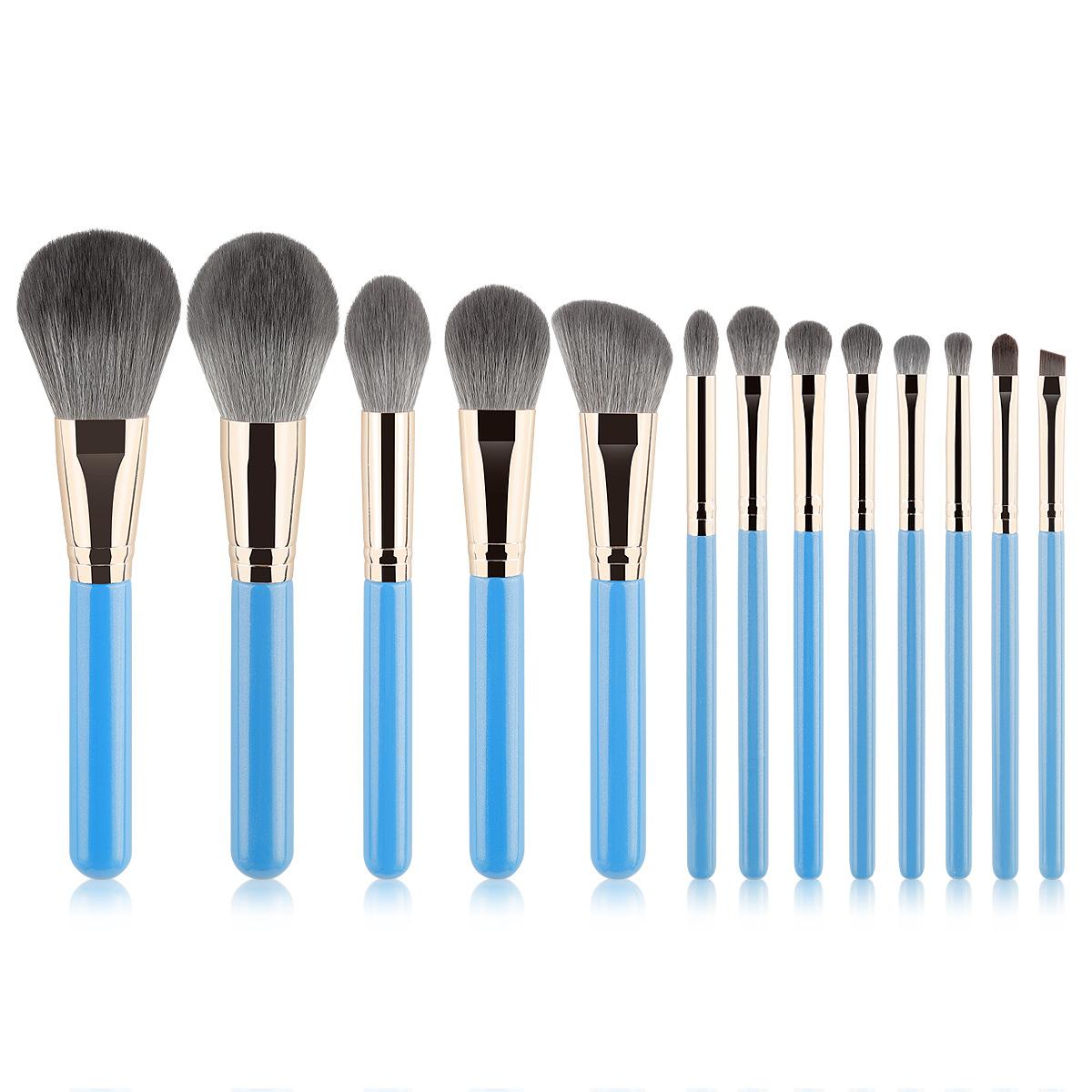 13 grandma gray lily of the valley makeup brush set Cangzhou super soft small grape series beauty tool batch
13 grandma gray lily of the valley makeup brush set Cangzhou super soft small grape series beauty tool batch