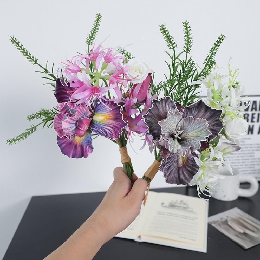 Handmade Artificial Alice Iris Flowers Beautiful Silk Fake Flower Hotel Restaurant Decor синій
Handmade Artificial Alice Iris Flowers Beautiful Silk Fake Flower Hotel Restaurant Decor синій