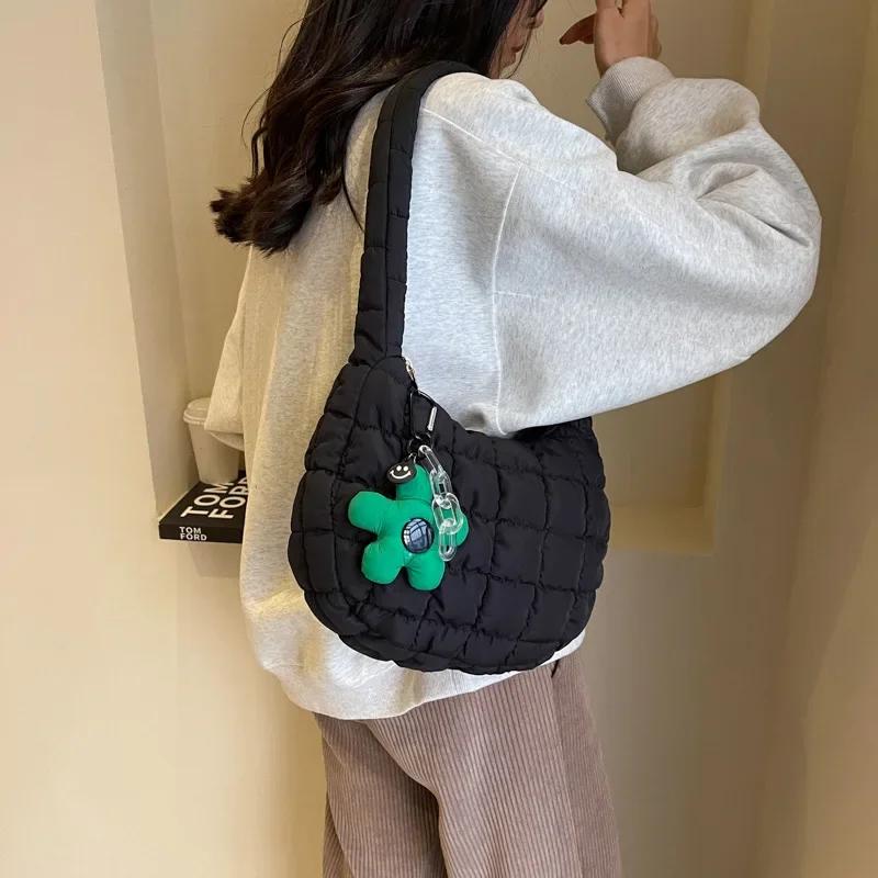 Women s Bag Korean Version Sweet Girly Style Shoulder Bag Fashion Casual Bubble Dumpling Bag Fold Cloud Bags Fashion Exquisite
Women s Bag Korean Version Sweet Girly Style Shoulder Bag Fashion Casual Bubble Dumpling Bag Fold Cloud Bags Fashion Exquisite