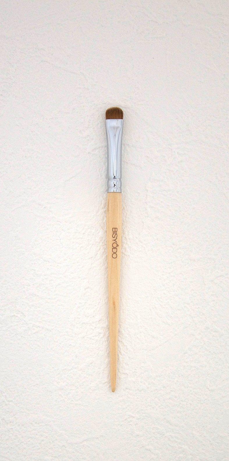 Makeup Brush Shadow Liner Brush Made in Japan (Round Flat)
Makeup Brush Shadow Liner Brush Made in Japan (Round Flat)