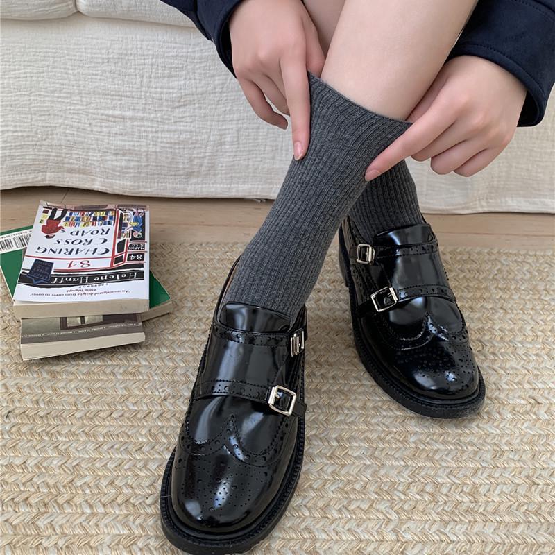 Women s Korean Style Color-Block Mid-Calf Socks - Trendy, Versatile, Vertical Striped Spring/Autumn Pile Socks One Size
Women s Korean Style Color-Block Mid-Calf Socks - Trendy, Versatile, Vertical Striped Spring/Autumn Pile Socks One Size