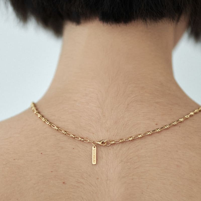 Soorium FINE KNOT NECKLACE SILVER
Soorium FINE KNOT NECKLACE SILVER