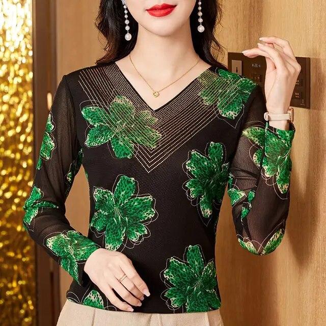Весенне-осенняя новая модная футболка с v-образным вырезом и золотым тиснением, сетчатая рубашка с длинными рукавами для женщин, M-4XL 4XL зелёный
Весенне-осенняя новая модная футболка с v-образным вырезом и золотым тиснением, сетчатая рубашка с длинными рукавами для женщин, M-4XL 4XL зелёный