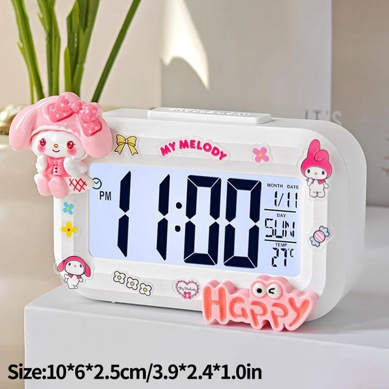 Світлодіодний цифровий годинник Hello Kitty Melody, Будильник Kuromi з нічним світлом, Настільний годинник, Прикраси для спальні та тумбочки, Подарунок для дітей
Світлодіодний цифровий годинник Hello Kitty Melody, Будильник Kuromi з нічним світлом, Настільний годинник, Прикраси для спальні та тумбочки, Подарунок для дітей
