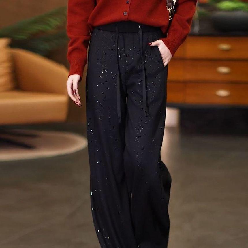 Women s Sparkling Red Sequin Wide-Leg Pants: Fleece-Lined, Slimming, Fashionable, Casual, Loose-Fit. XXL (125-135 kg) чорний
Women s Sparkling Red Sequin Wide-Leg Pants: Fleece-Lined, Slimming, Fashionable, Casual, Loose-Fit. XXL (125-135 kg) чорний