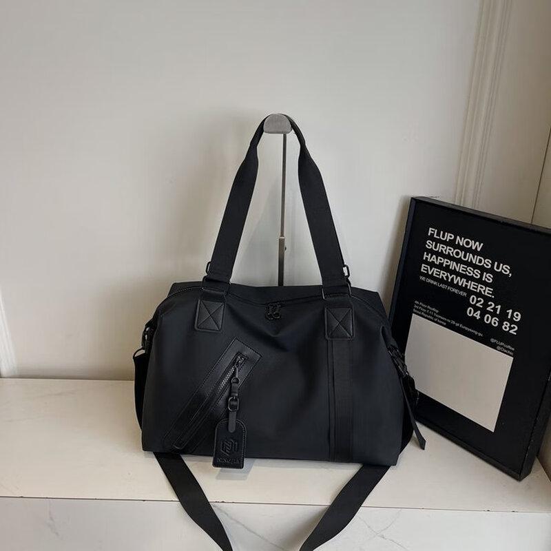 Versatile Shoulder Travel & Gym Bag One Size
Versatile Shoulder Travel & Gym Bag One Size