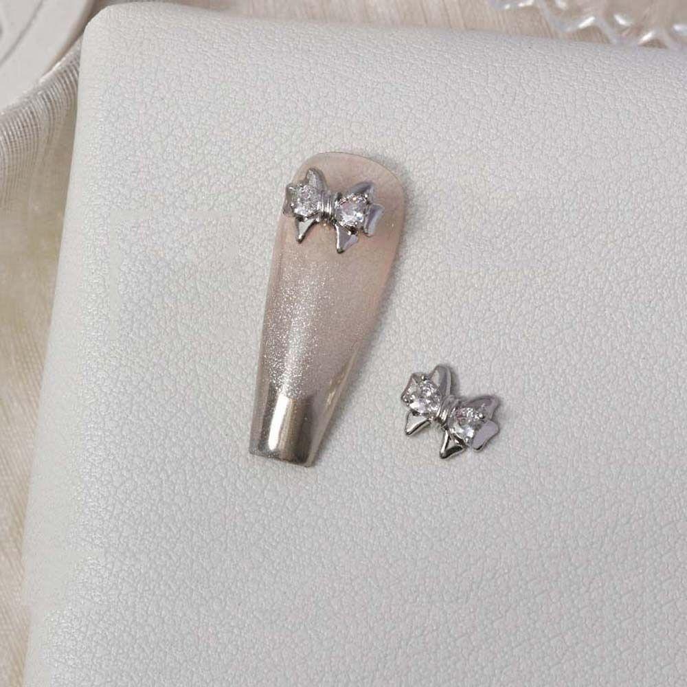 Metal Zircon Butterfly Butterfly Nail Decorations Bowknot Butterfly Nail Rhinestones Manicurist K8-3430
Metal Zircon Butterfly Butterfly Nail Decorations Bowknot Butterfly Nail Rhinestones Manicurist K8-3430