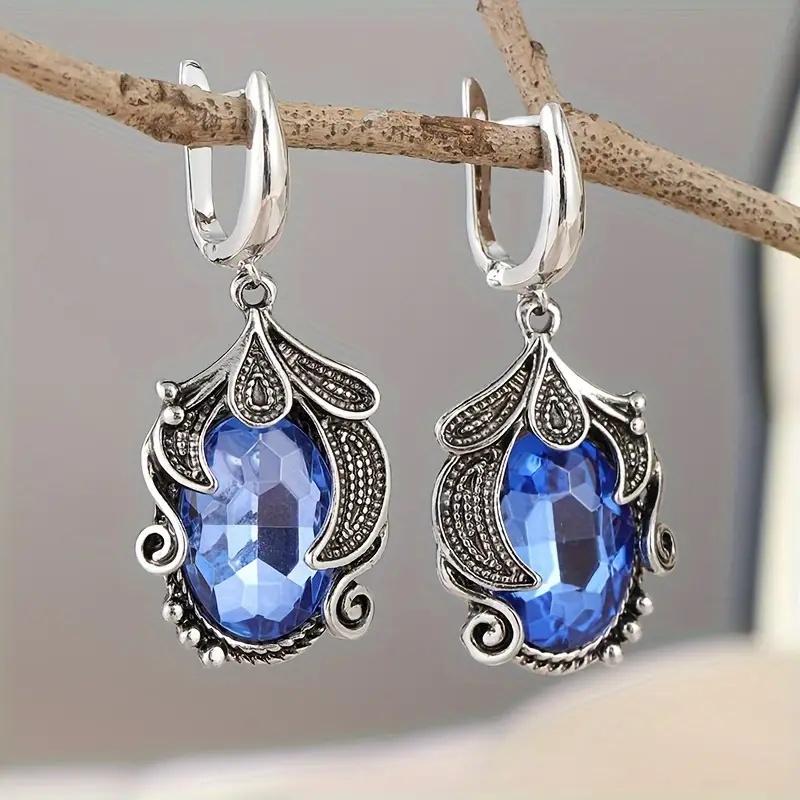 Huitan Vintage Blue Cubic Zirconia Dangle Earrings for Women Anti Copper Color Leaf Drop Earrings Wedding Party Female Zircon
Huitan Vintage Blue Cubic Zirconia Dangle Earrings for Women Anti Copper Color Leaf Drop Earrings Wedding Party Female Zircon