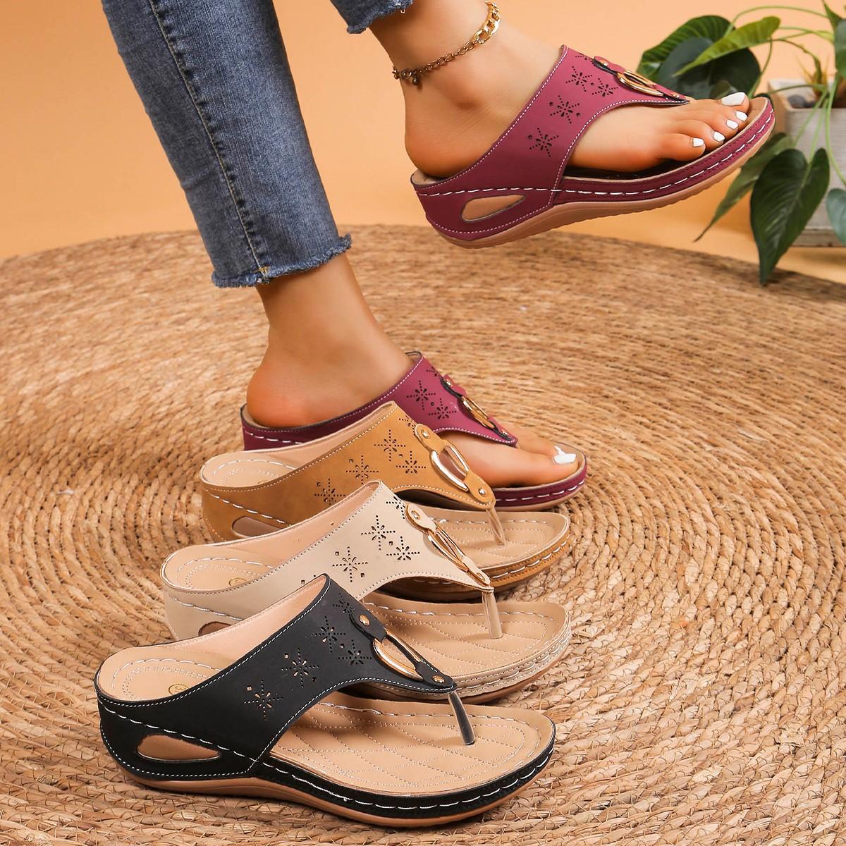 South East Asia Large Size Hollow Flower Thick-soled Slippers Women s toes Wear Shaking Line Slope Heel Flip-Flip Beach Slippers 36 чёрный
South East Asia Large Size Hollow Flower Thick-soled Slippers Women s toes Wear Shaking Line Slope Heel Flip-Flip Beach Slippers 36 чёрный