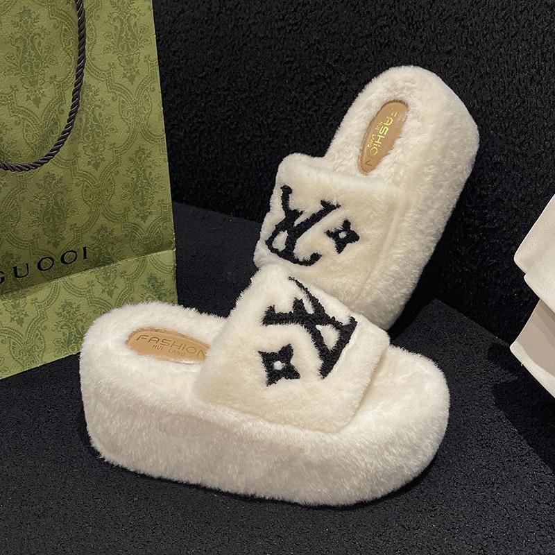 Small man with thick bottom and 8cm height increase, velvet fashion outer wear fluffy slippers women s autumn and winter new muffin high heel co 39 бежевый
Small man with thick bottom and 8cm height increase, velvet fashion outer wear fluffy slippers women s autumn and winter new muffin high heel co 39 бежевый