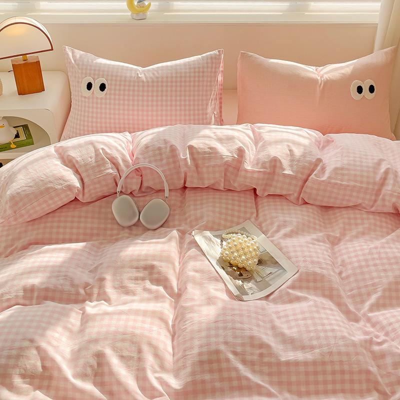 Small Fresh Cream Style Striped Simple Embroidery Big Eyes Four-Piece Bed Sheet Quilt Cover Bed Sheet Dormitory Three-Piece Set 1.5m розовый
Small Fresh Cream Style Striped Simple Embroidery Big Eyes Four-Piece Bed Sheet Quilt Cover Bed Sheet Dormitory Three-Piece Set 1.5m розовый