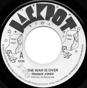 7inch Record FRANKIE JONES The War Is Over 5125 Jackpot 1978 Jamaica Reggae Ska Dub Used
7inch Record FRANKIE JONES The War Is Over 5125 Jackpot 1978 Jamaica Reggae Ska Dub Used