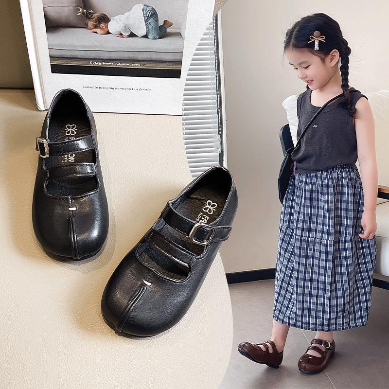 Girls leather shoes spring and autumn princess shoes children s Mary Jane shoes autumn and winter brown little girl British style shoes female tr 23
Girls leather shoes spring and autumn princess shoes children s Mary Jane shoes autumn and winter brown little girl British style shoes female tr 23