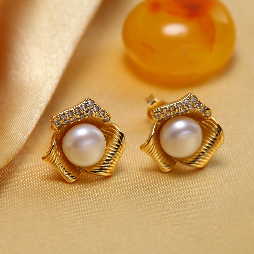 Серьги-гвоздики SENIKO с натуральным пресноводным жемчугом для женщин и девочек, модные серьги-гвоздики золотого цвета с цветком, подарок на день рождения
Серьги-гвоздики SENIKO с натуральным пресноводным жемчугом для женщин и девочек, модные серьги-гвоздики золотого цвета с цветком, подарок на день рождения