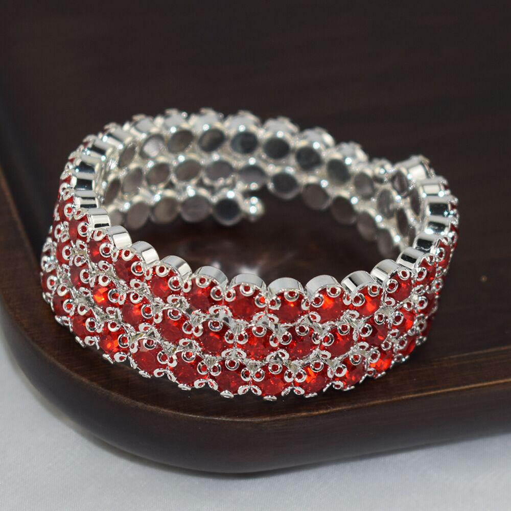 Новый свадебный браслет на руку из страз AB, сценическое хрустальное украшение
Новый свадебный браслет на руку из страз AB, сценическое хрустальное украшение