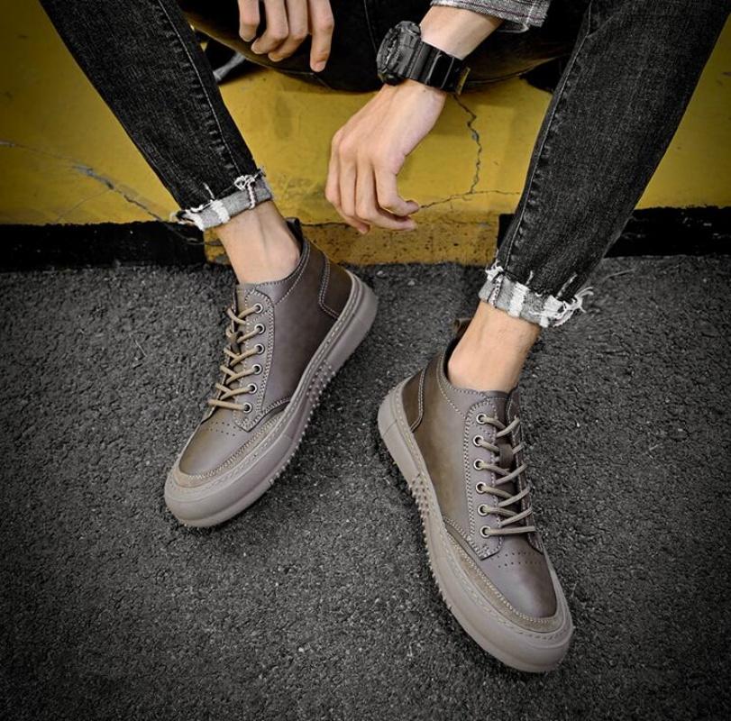 Men Ankle Boots Autumn Fashion Men Boots Leather Lace up Casual Shoes Men Comfortable Outdoor Designer Sneakers 38 чёрный
Men Ankle Boots Autumn Fashion Men Boots Leather Lace up Casual Shoes Men Comfortable Outdoor Designer Sneakers 38 чёрный