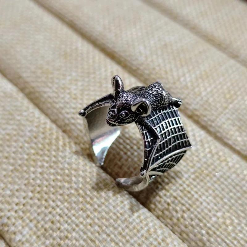 New Retro Gothic Dark Stereo Vampire Bat Wing Opening Rings for Men Women Couple Punk Personality Stainless Steel Finger Jewelry resizable серебряный
New Retro Gothic Dark Stereo Vampire Bat Wing Opening Rings for Men Women Couple Punk Personality Stainless Steel Finger Jewelry resizable серебряный