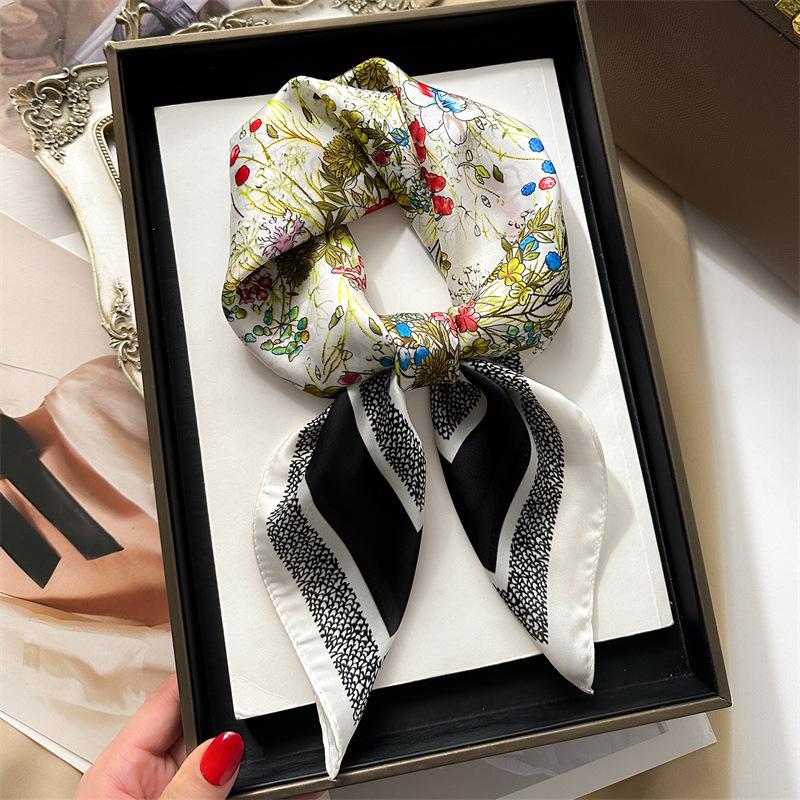 French Flowers Retro 70*70cm Silk Square Scarf Women Bind Hair Tie Bag Hairband Neckerchief Headband Foulard Ribbon Hijab 70X70cm
French Flowers Retro 70*70cm Silk Square Scarf Women Bind Hair Tie Bag Hairband Neckerchief Headband Foulard Ribbon Hijab 70X70cm